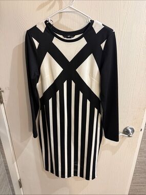 h&m black and white long sleeve dress Stylish H&M Black and White Spot Maxi Dress